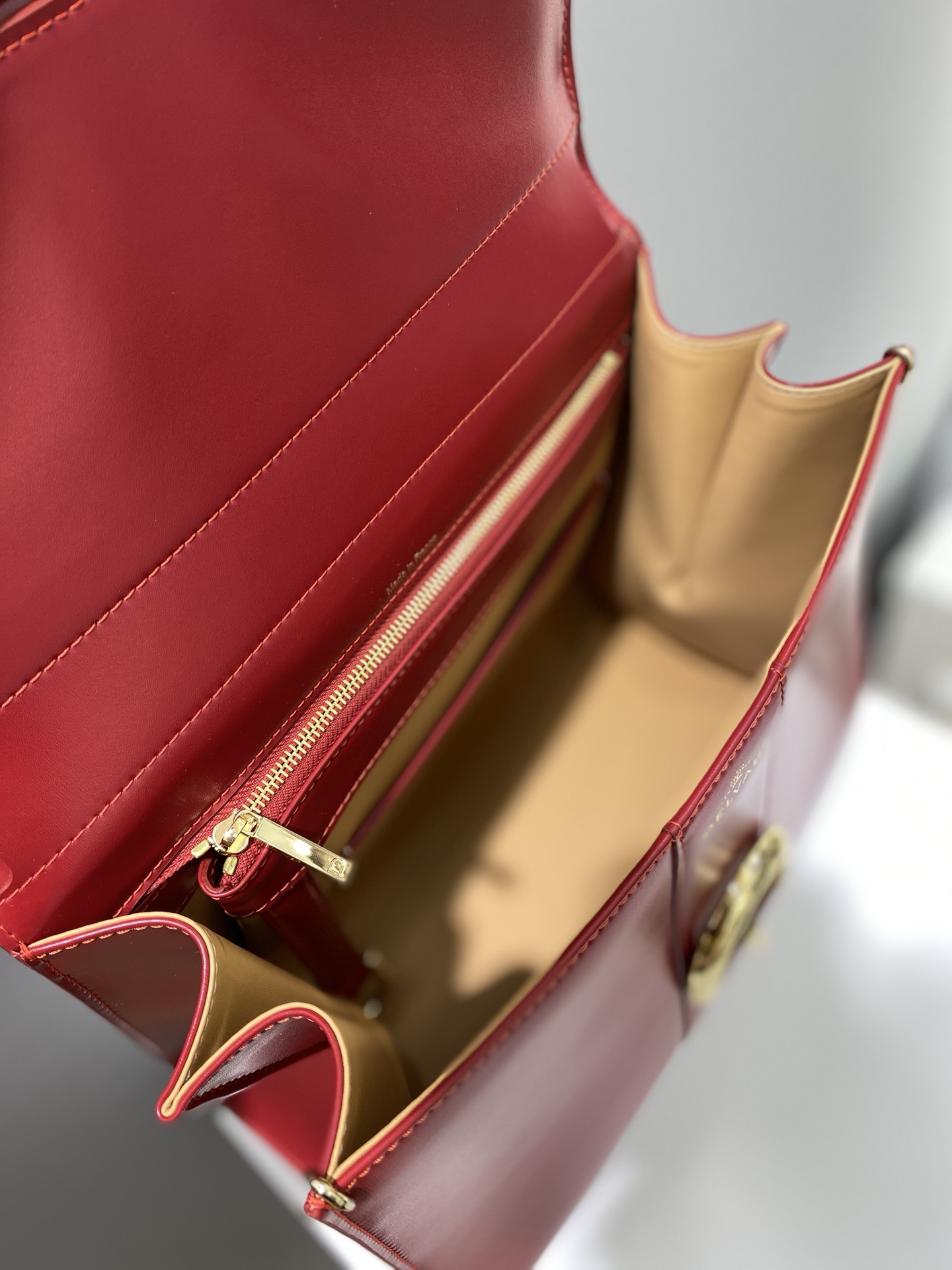 델보 브리앙 박스백 미듐